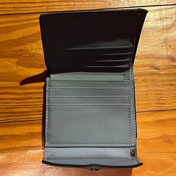 Blue Wallet - Picture 4 of 10